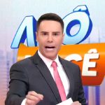 Luiz Bacci queima a língua após “discurso família” no SBT;