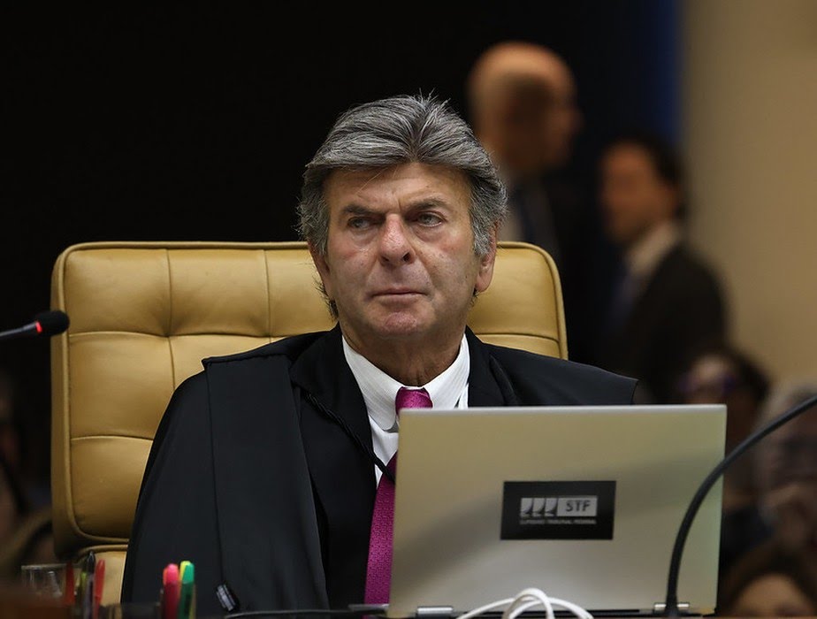 Luiz Fux zera votação que debate a legalidade da reeleição