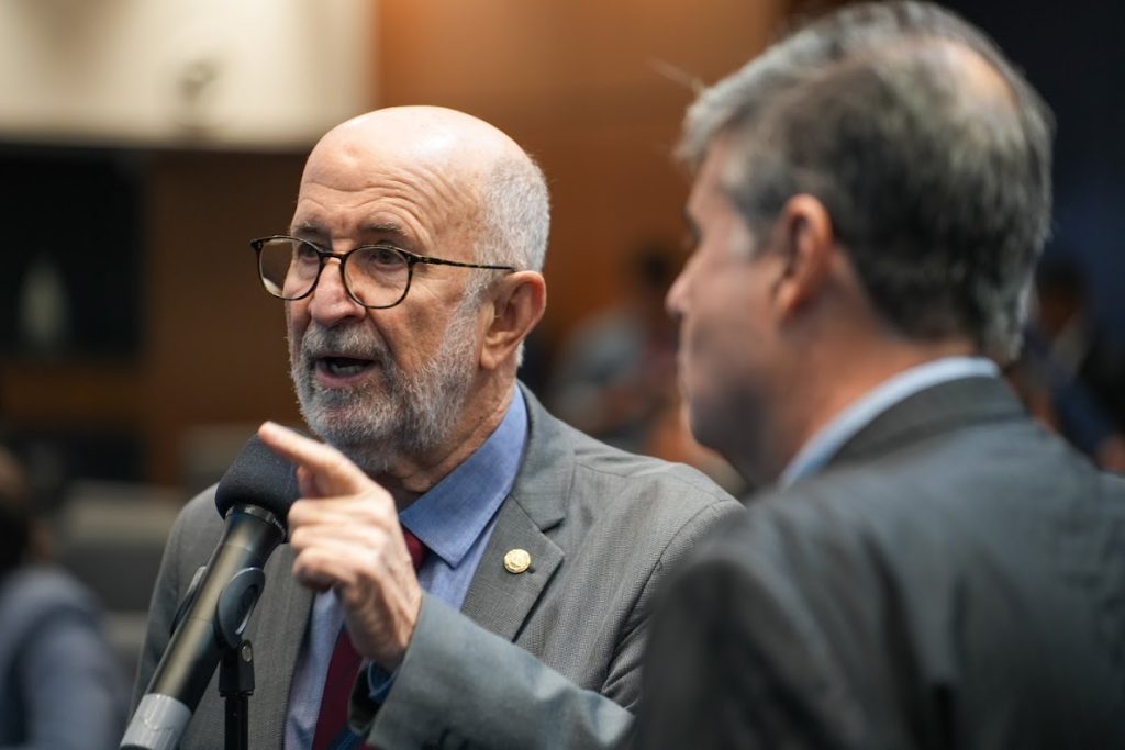 Luiz Paulo critica novo Refis e alerta para perdas milionárias