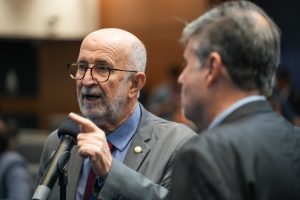 Luiz Paulo critica novo Refis e alerta para perdas milionárias