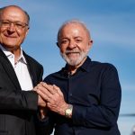 Lula embarca para o Canadá para participar da Cúpula do