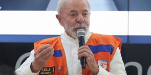 Lula lamenta morte de oito pessoas em queda de balão