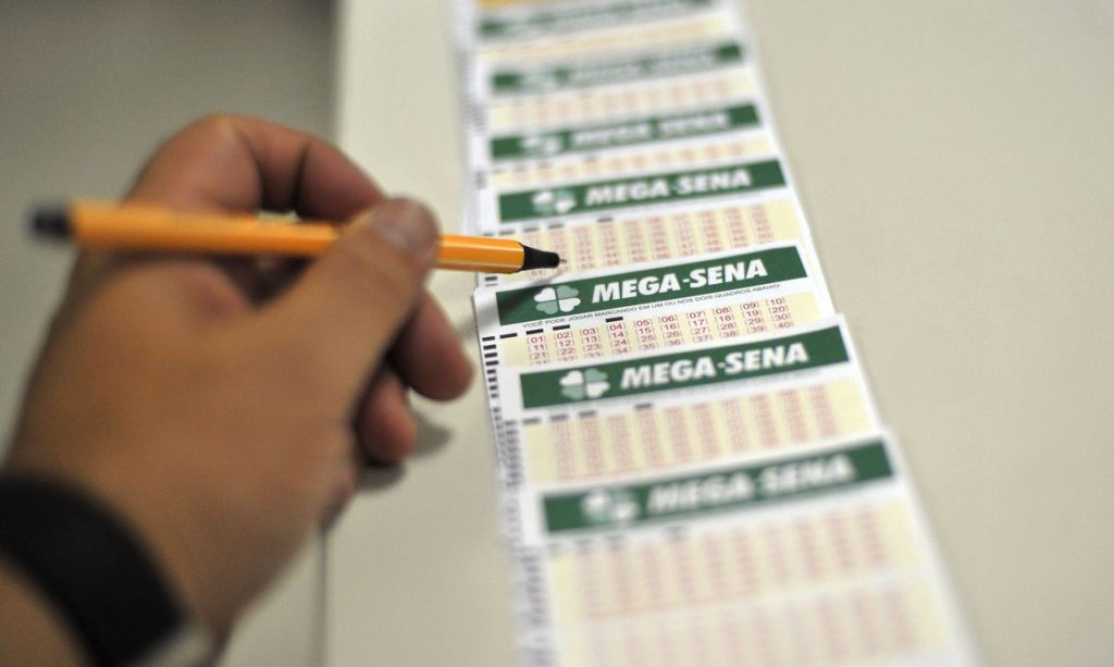 Mega-Sena não tem acertador e prêmio acumula para R$ 90