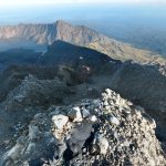 Monte Rinjani, onde brasileira caiu, teve 8 mortes e 180
