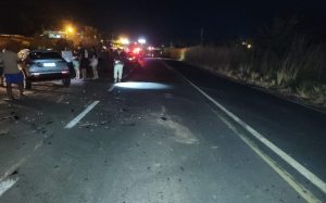 Motociclista morre em colisão frontal e homem é preso por