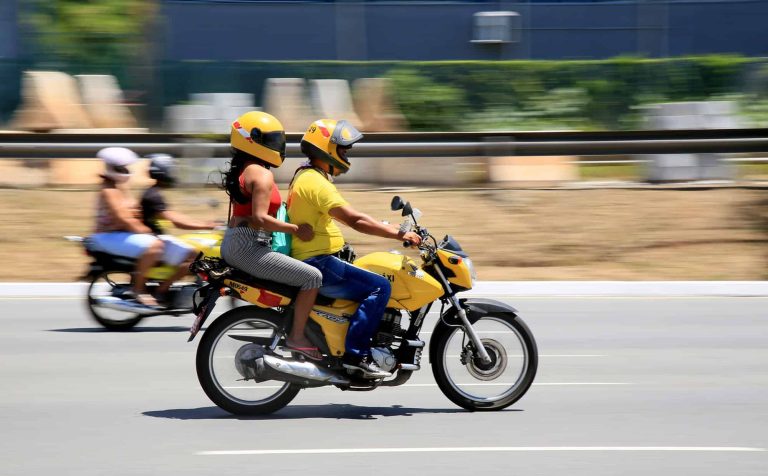 Mototáxi em SP: nova lei dá poder aos municípios para