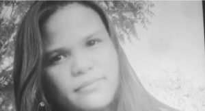 Mulher é assassinada a tiros em bar no interior do
