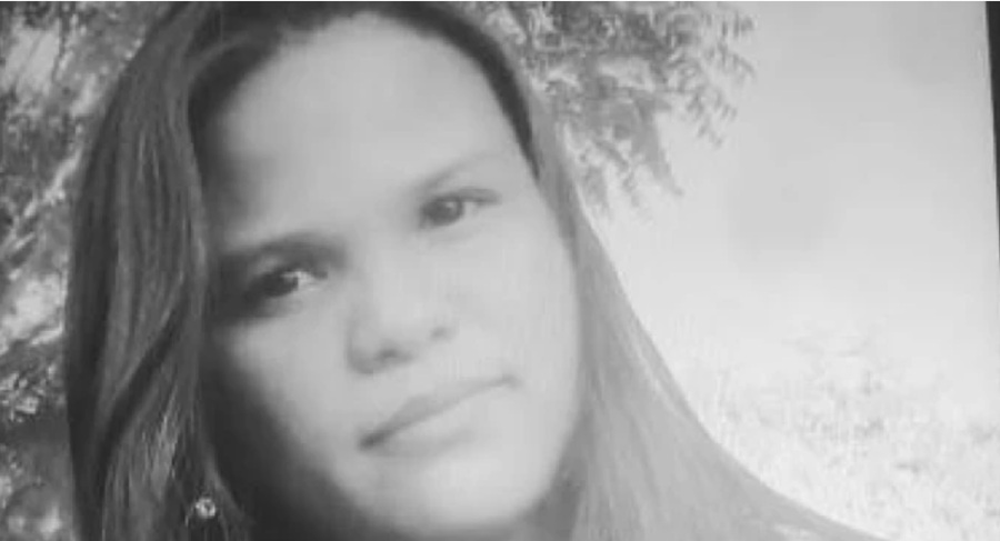 Mulher é assassinada a tiros em bar no interior do
