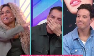 No Fofocalizando, Cariúcha alfineta Amado Batista e deixa colegas chocados;