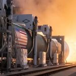 Novo modelo de motor para superfoguete lunar da NASA explode