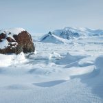 O passado e as montanhas escondidos no gelo da Antártica
