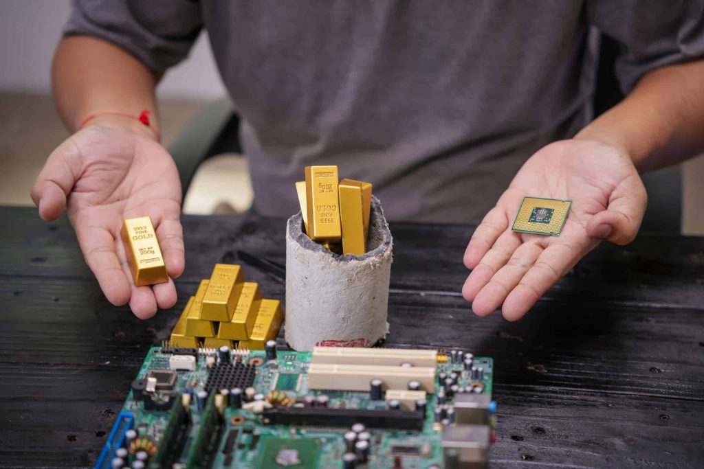 Ouro verde: método extraí metal valioso de forma ecológica