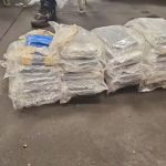PRF apreende 21 tabletes de droga dentro do tanque de