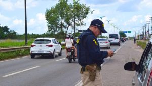 PRF registra 12 acidentes e uma morte nas rodovias federais