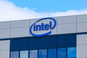 Para sobreviver, a salvação da Intel poder ser uma divisão