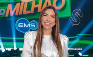 Patricia Abravanel dá o maior prêmio do Show do Milhão