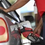 Petrobras anuncia redução de 5,6% no preço da gasolina entregue