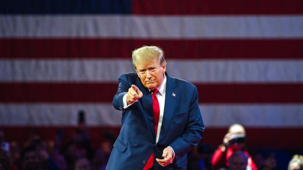 Por que a tela do celular de Trump viralizou?
