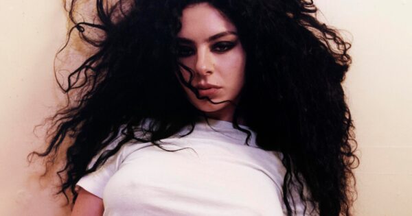 Primavera Sound Porto arranca com britânica Charli XCX e espera