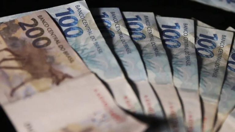 Reforma do IR: taxar super-ricos renderia R$ 25 bilhões por