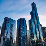 Robôs movem prédios de 7,5 mil toneladas na China