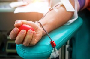 Sangue criado em laboratório pode suprir falta de doadores