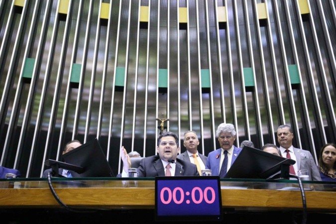 Senado aprova projeto que aumenta número de deputados federais