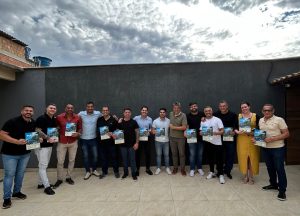 Senador Portinho faz tour pelo interior para tentar consolidar candidatura