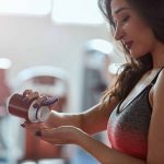 Suplemento pré-treino faz mal? Veja os riscos e cuidados antes