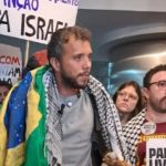 Thiago Ávila chega ao Brasil após ser preso por Israel