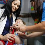 Vacinação melhora, mas ainda enfrenta desafios no Brasil