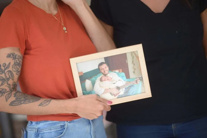 Vídeo: Direto da prisão em Israel, Thiago Ávila envia carta