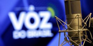 A Voz do Brasil comemora 90 anos no ar com