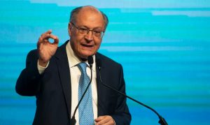 Alckmin diz que operação contra Bolsonaro não pode atrapalhar negociações