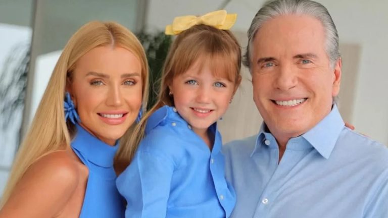 Ana Paula Siebert faz anúncio ataque sofrido pela filha por