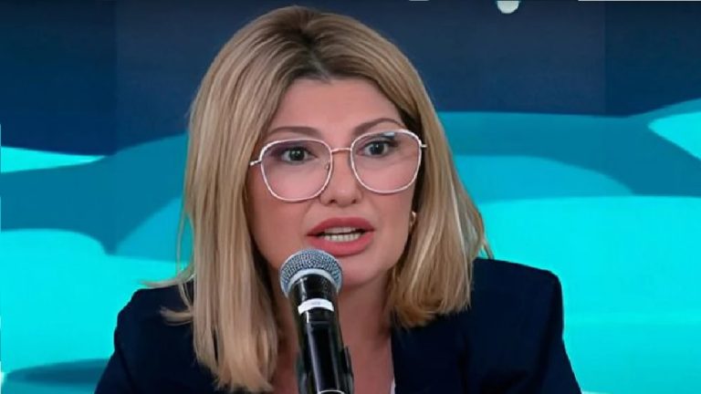 Antonia Fontenelle entra na briga e toma atitude severa