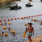 Após 102 anos, Rio Sena é reaberto para nado público