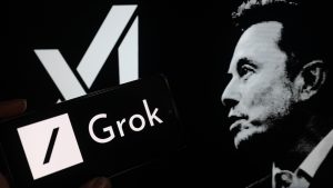 Após comentários nazistas do Grok, Elon Musk defende a IA