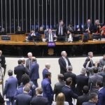 Aprovado projeto que garante ajuda para translado de brasileiros mortos