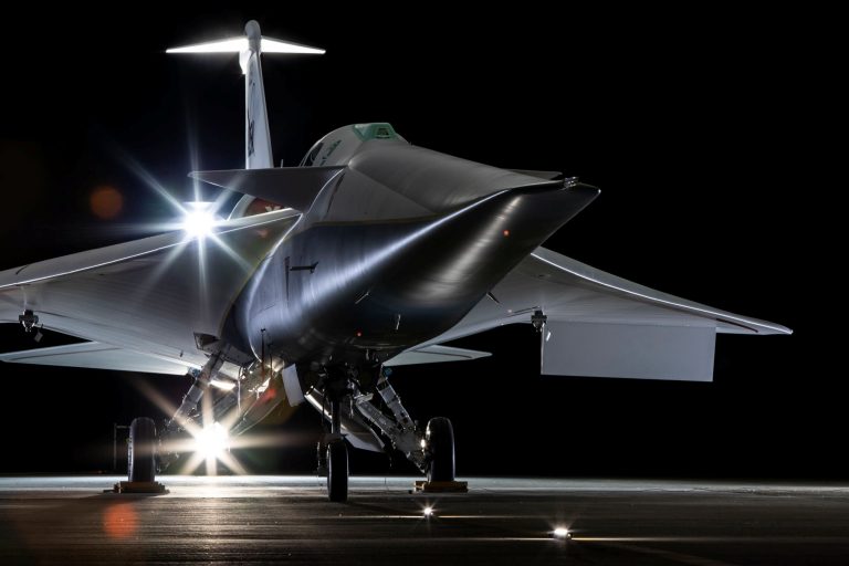Avião espacial supersônico da NASA é testado em túnel de
