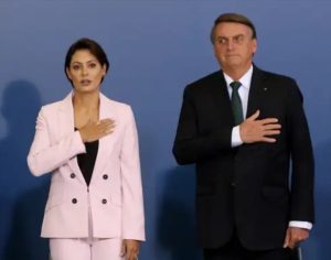 Bolsonaro diz que não participará de motociata por imposição da