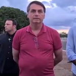 Bolsonaro volta a ter mal-estar e cancela agenda após crises