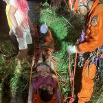 Bombeiros resgatam homem que caiu em ribanceira com 150 metros