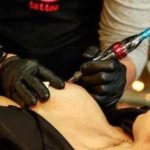 CFM proíbe anestesia para a realização de tatuagens