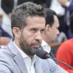 Câmara suspende mandato de André Janones por 90 dias após
