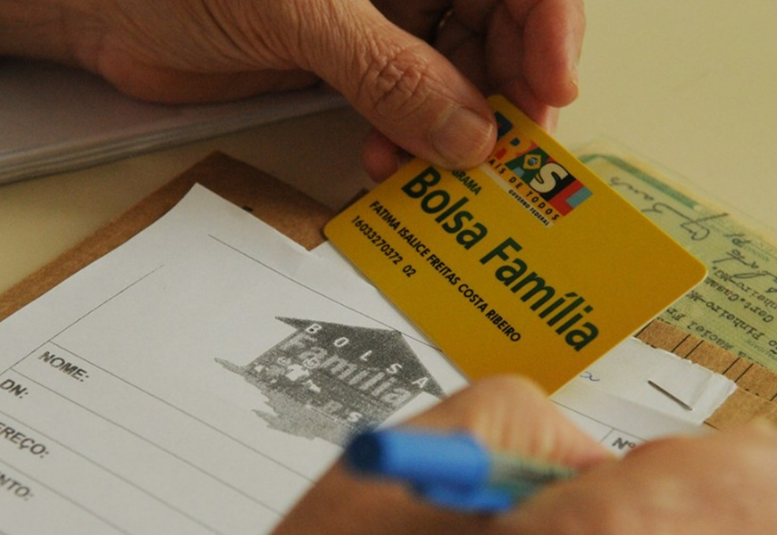 Cerca de 1 milhão de beneficiários deixam o programa Bolsa