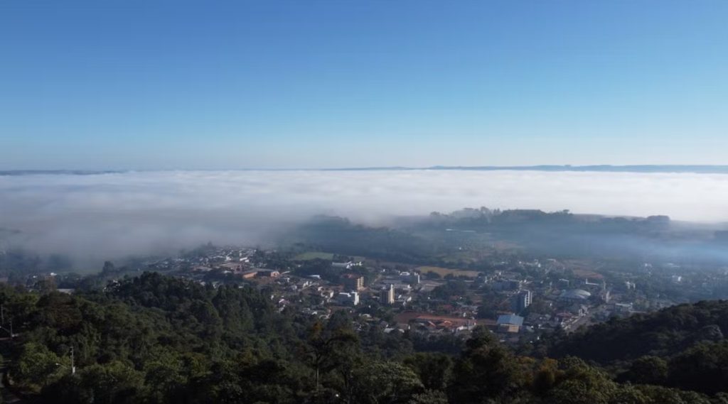 Cidade brasileira fica ‘dentro’ de cratera criada por queda de