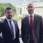 Com comitiva de senadores prestes a embacar para os EUA,