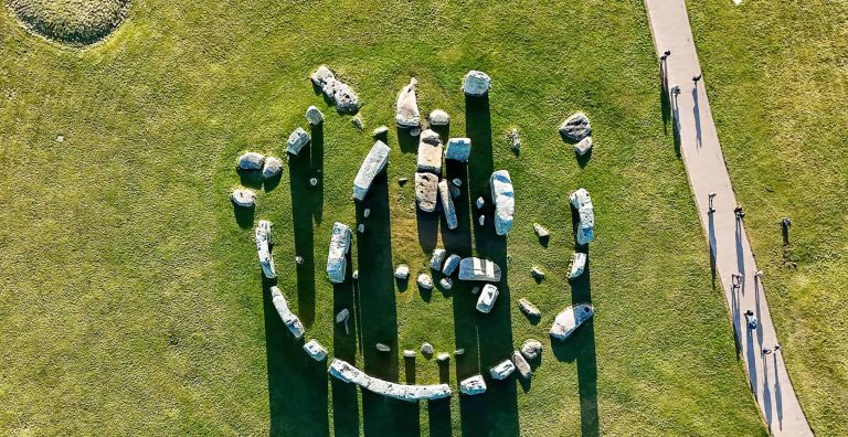 Como as pedras de Stonehenge foram parar lá?