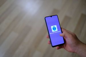 Como configurar Passkeys no app Microsoft Authenticator e por que